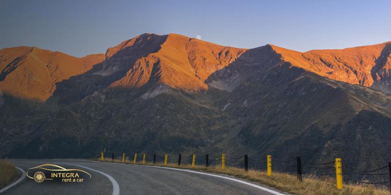 Cele mai frumoase 5 drumuri din Romania - inchiriaza o masina si parcurge-le acum