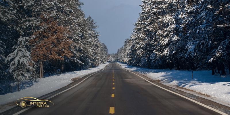 Ghid Complet de Închiriere Mașină pe Timp de Iarnă